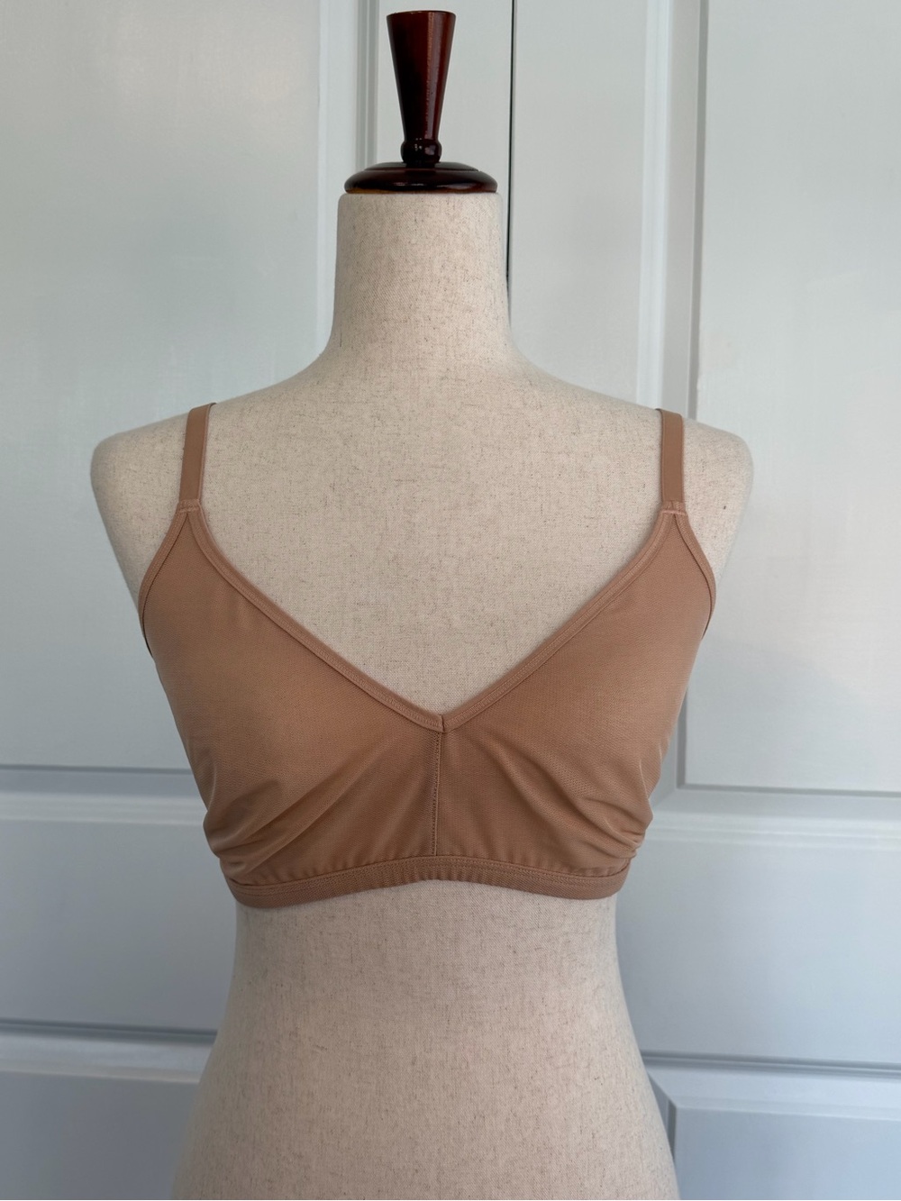 NEGATIVE Women’s Sieve Non-Wire Bra Buff Neutral Size 4